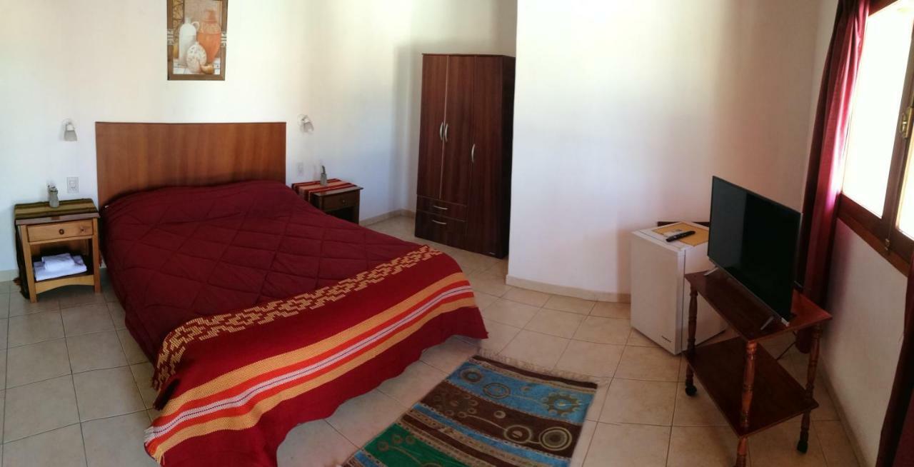 Casa Cactus Cafayate Hotel Bagian luar foto